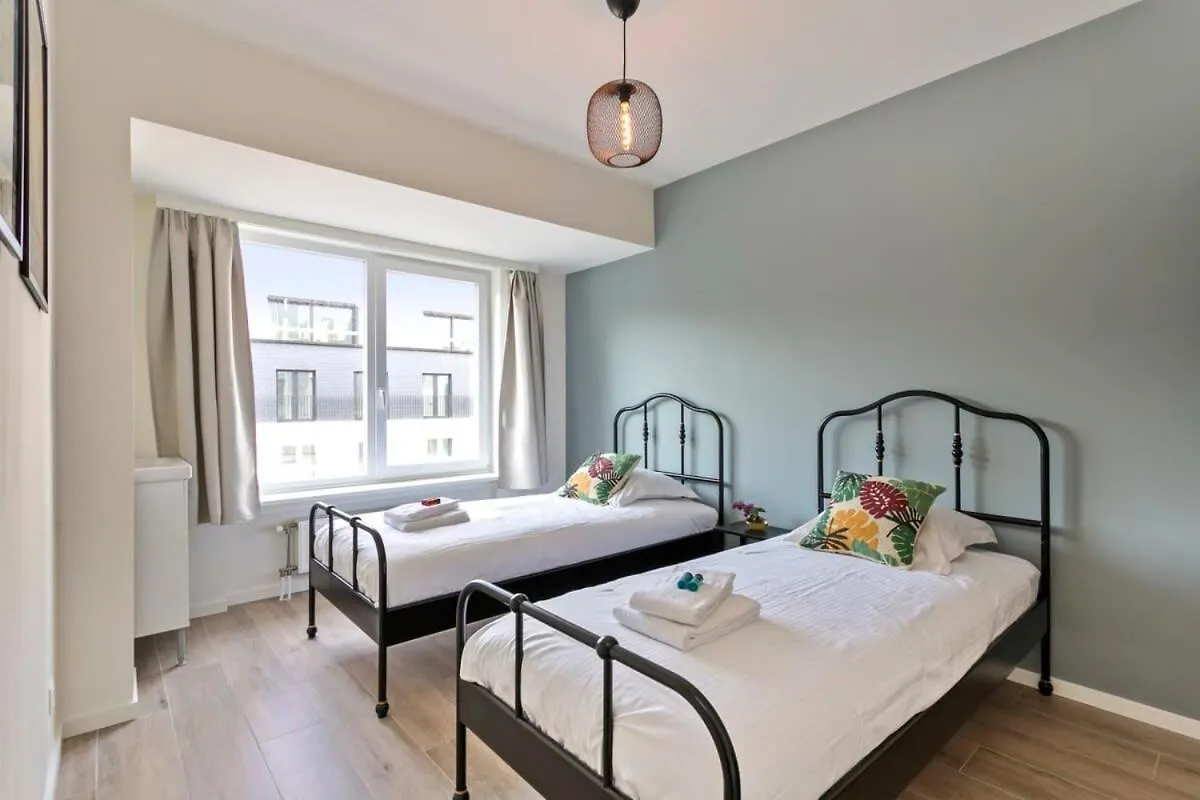 Spacious Apt Near The Beach In The Heart Of The Lively Ostend City Center Apartment